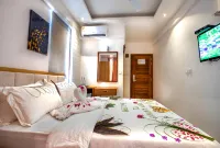 AraamView Hotel