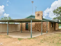 Peaceful Country Getaway with Hot Tub & Fire Pit Hotels in Mitchell County