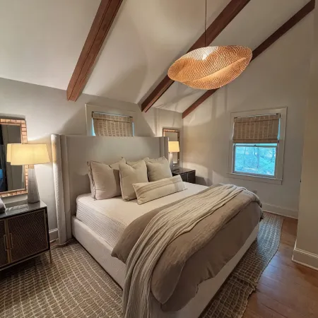 Cozy luxurious log cabin  near the rocky river