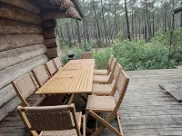 Authentic log in the heart of the pine forest for 10 people Hotels in Carcans