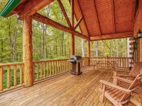 Honey Bear Cabin at Trickle Creek Hôtels à : Marion Township