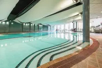 Lakeside Hotel and Spa - piscina