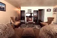 Cozy apartment nestled in the hills of Kettle Falls overlooking Lake Roosevelt.