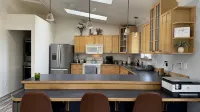 Waterfront 2-bedroom suite with WiFi in Soldotna - 3-Star