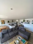Akaroa Harbour Views | Deck, Cosy Fireplace - ห้องครัว