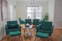 Charming Getaway in the Heart of RVA-No Cleaning Fee - Parvekkeita