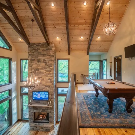 Helen's Newest & Most Luxurious -  Located on the River & Walk to Downtown Helen
