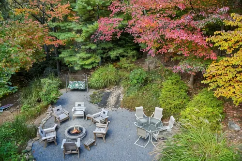 Upscale, Well-Appointed, Spacious Retreat. Close to Everything. Great Amenities. - Chalets