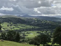 "Home from Home" in the Bannau Brycheiniog with stunning views of the Usk Valley