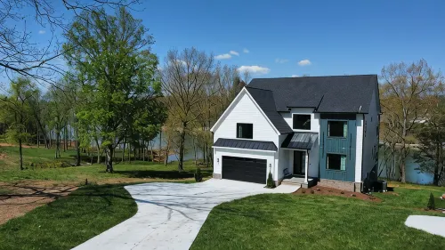 Lakeshore Modern!  Lake Front with Platform Dock and 2 Kayaks, Firepit and Views