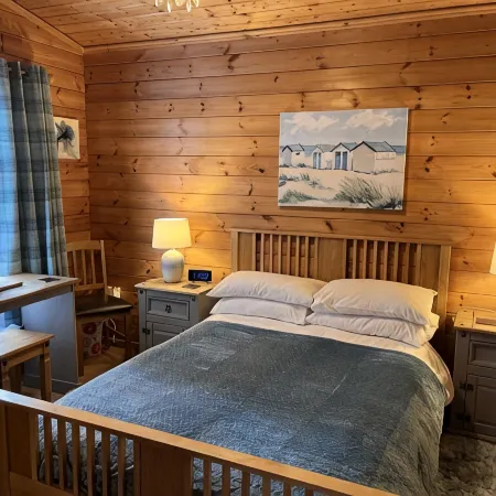 Willow Lodge, Holiday Log Cabin, Cedar Springs, Heacham. Close to the beach.