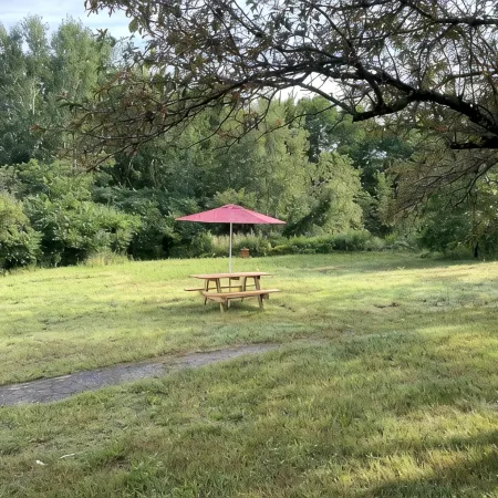 spacious clean vacation unit near Bangor and on your way to Acadia National Park