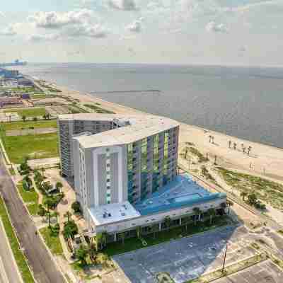 Biloxi Beach Sunrise Spectacular!  Steps from the beach and sand! Hotel Exterior