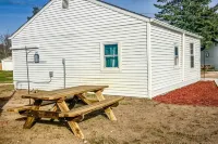 Tiny Excursion Cabin 1 - Superior Snug