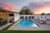 Ultimate Getaway, Pool, Hot Tub & Mini Golf - Private Pools