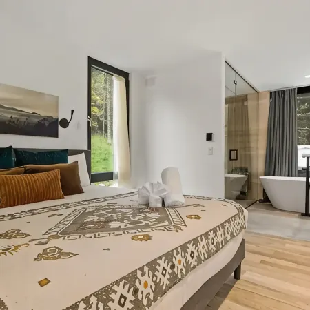 The Pines Chalet with spa and sauna