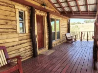 Geronimo cabin, named in honor of the legendary Apache Warrior, Amazing views! Hotels in Timberon