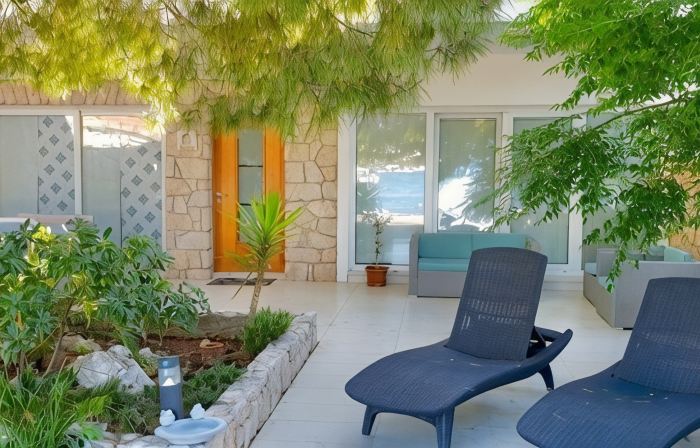 Holliday house Toma next to the sea