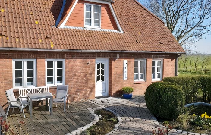 Magnificent location: cozy cottage with charm