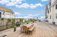 Beachfront house on Long Island Sound