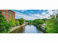 3 Beds in Roomy Apt - UNH, Portsmouth, Dover 도버 호텔