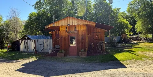BaseCamp - Rustic Cottage in Collbran