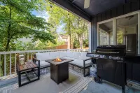 Calhoun Clubhouse 3BR/2BA Home • Sleeps 8 • Fire pit 🔥 • Near #6 & Longleaf ⛳