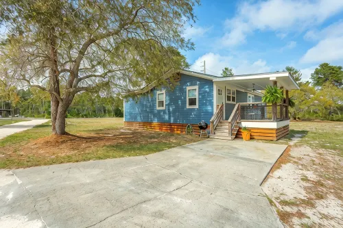 Cozy Coastal Cottage Minutes from Beaches of St George Island - 4 stjerner