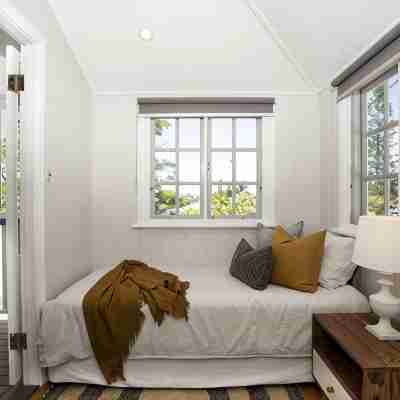Bay Breeze Manor: Grand 5BR Queenslander Haven Rooms