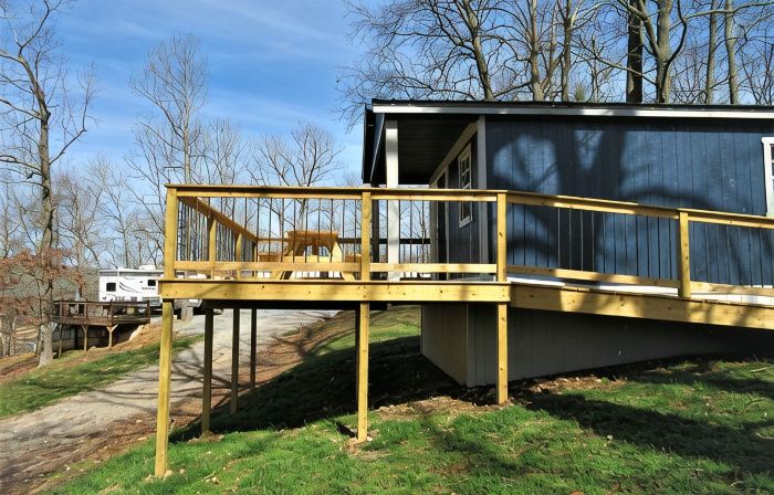 Tiny Home at Kentucky Lake's Lynnhurst Family Resort