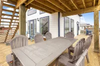 Moonlight Seas Gulf Front Home - Steps onto the beach - 4-Star