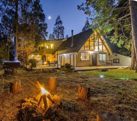 Near 2 Yosemite Entrances - Hot Tub - Fire Pit - Wood Burning Stove - Pets OK - Alphydda