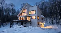 Breathtaking Mountain Views and Sunsets, Fully Renovated, Luxury VT Retreat, - Mountain view