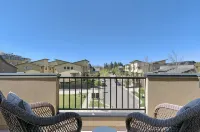 Birdhouse - Close To U Of O & Downtown 3 Bedroom Home