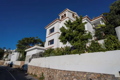 Villa Tropical with private heated pool