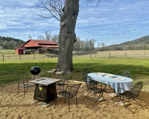 Beautiful Farmhouse in the country but close to Rome!