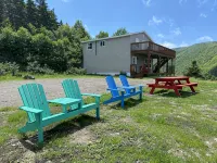 (Meat Cove)Hines Ocean View Lodge - balcony