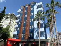 Comfort Suites Hotels near Cleopatra's Beach