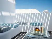 Eclipse Tales Milos, Port Area โรงแรมใกล้หาด Provatas Beach