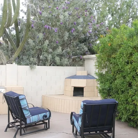 Fun Gilbert home with swim spa and ping pong in Val Vista Lakes!