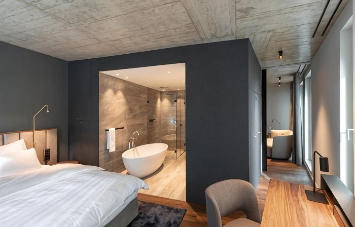 Legend Hotel