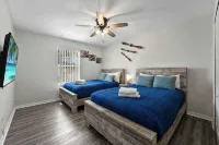 Make Memories in This 6 Bedroom With Private Pool
