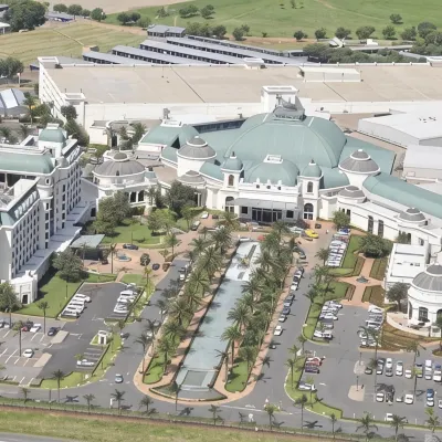 Peermont Metcourt at Emperors Palace Hotels near إيست راند مول