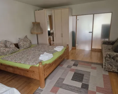 Beautiful apartment with terrace and view of the Belchen, up to 5 people Ξενοδοχεία στην πόλη Munstertal