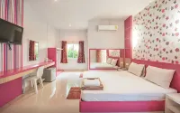 Sabai EZ Hotel - parking