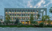 Flower Hotel & Resort