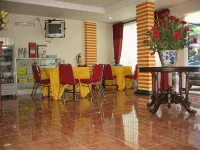 Top Star Hotel