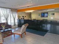 Newnan Lodge - 駐車場