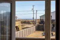 Oceanviews- Walk to beach in 2 mins. Pets welcome - Bungalows