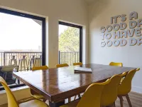 The Lookout at Table Rock Lake - Luxurious Stay - Hot Tub - Bring Your Boat!! Hotels in Shell Knob
